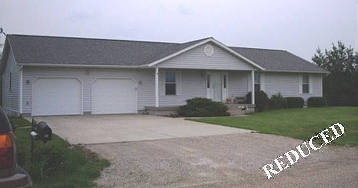 Close to Golf Course and Lake