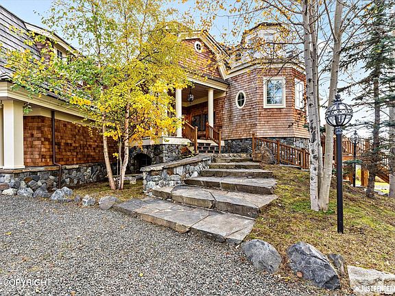 2nd image of 3806 N Point Cir