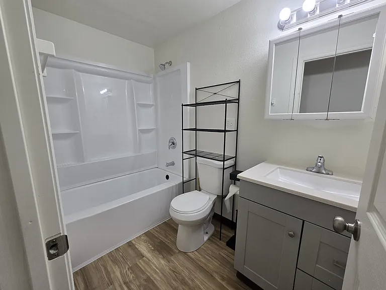 4564 State St #4566 — Photo 3