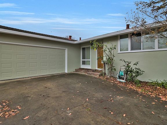3rd image of 4858 Mary Jane Way