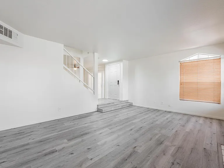 2817 Mill Point Dr — Photo 10