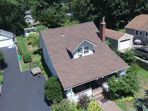 4th image of 43 Boulevard Ave