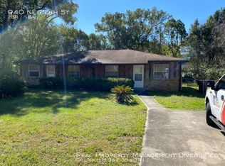 940 NE 20th St, Ocala, FL 34470