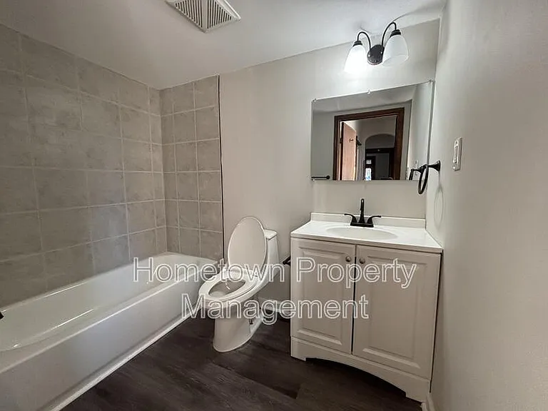 71 Main St #A — Photo 4