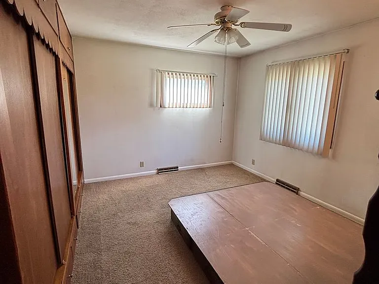 2543 Edgemont Ave — Photo 18