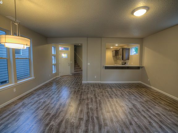 3rd image of 4399 NE 110th Ave