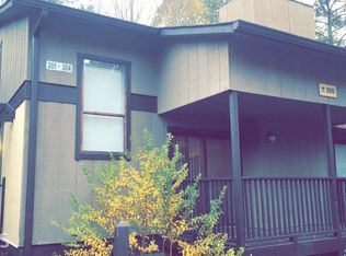 301 River Run Dr, Sandy Springs, GA 30350