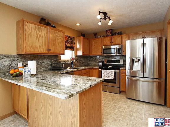 5th image of 2340 NW 41st St