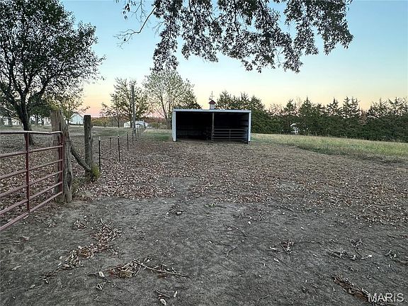 4th image of 3675 Frye Rd