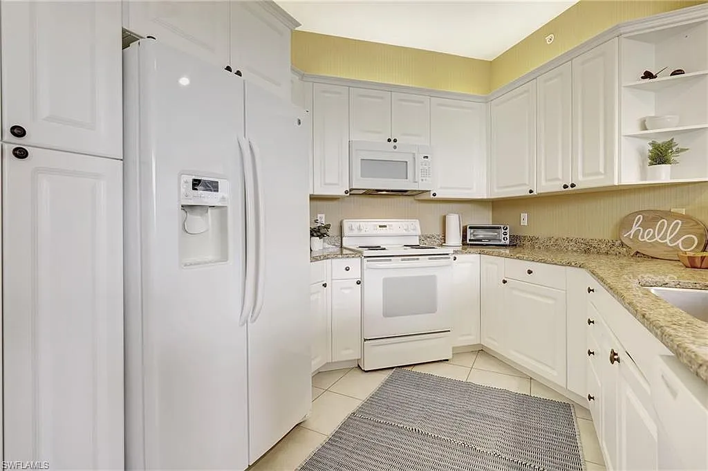 3 bed, 2.0 bath, 1639 sqft, $14,000 — Photo 4