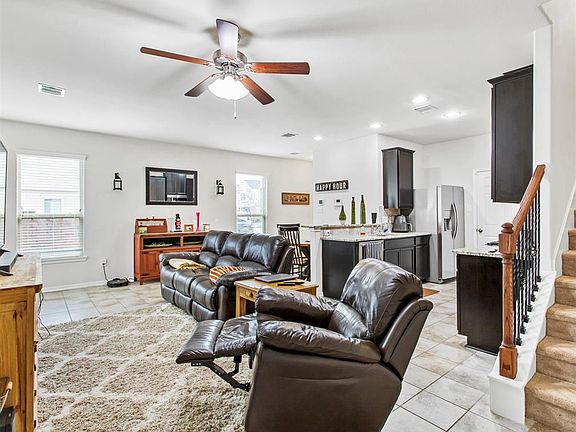 4th image of 8054 Villa Lago Ln