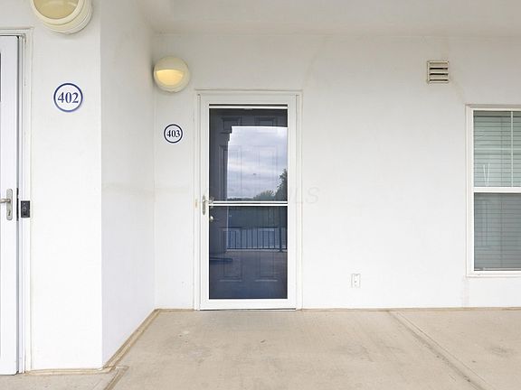 2nd image of 4401 Hunts Landing Rd APT 403