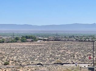 1051 Vista De Bosque SW, Los Lunas, NM 87031