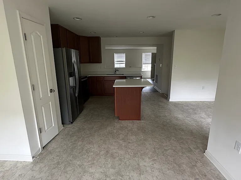 115 Cecily Way — Photo 30
