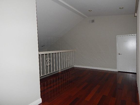5th image of 330 Cordova St #1