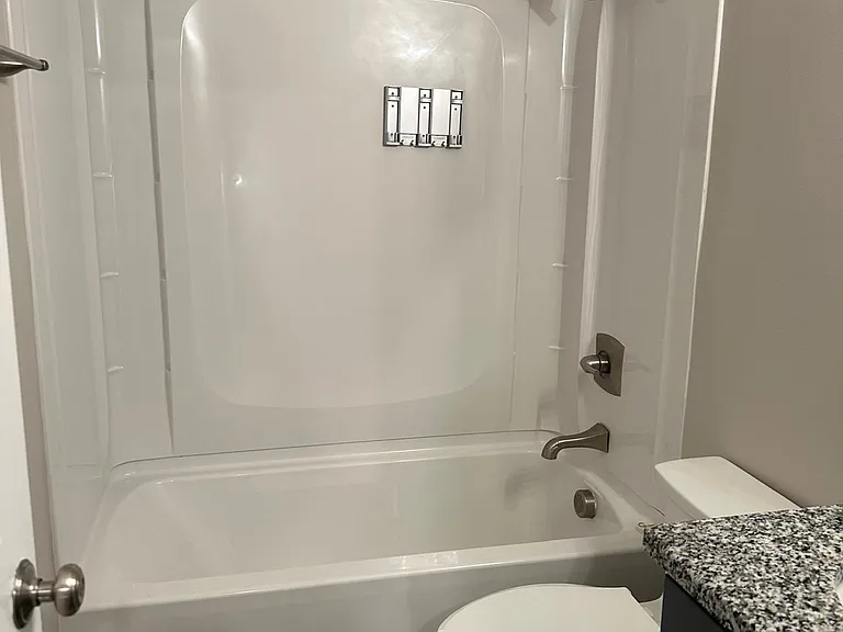 220 Bladen St — Photo 12