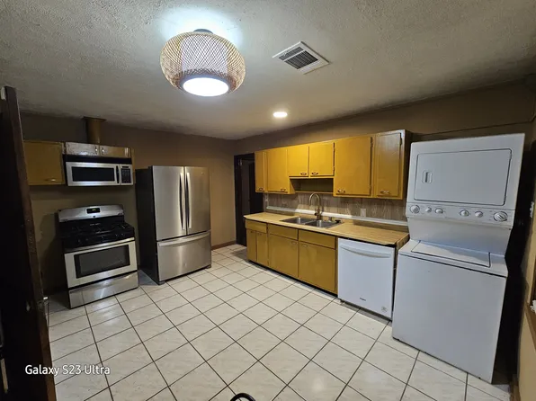 4910 Airport Blvd, Houston, TX 77048