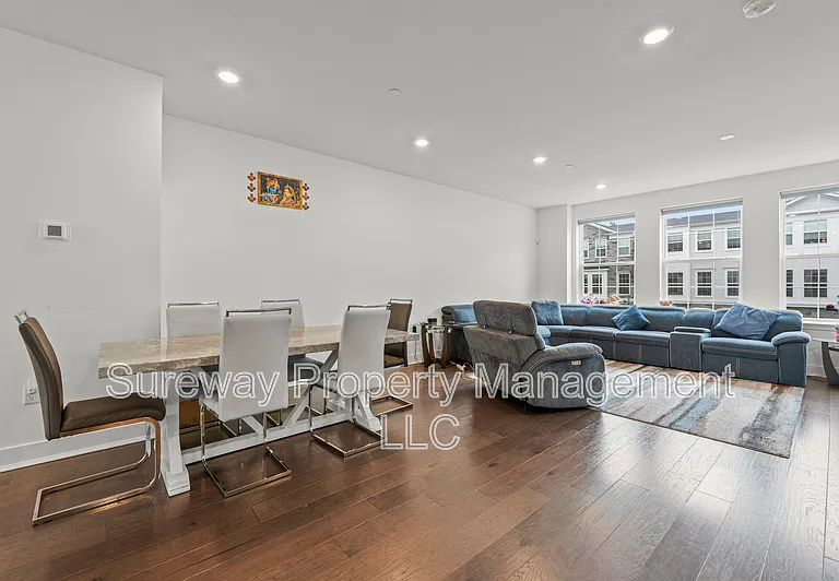 1806 Swales Ct — Photo 8