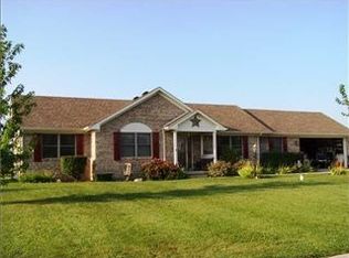 2376 E Mill Stream Dr, Greenfield, IN 46140