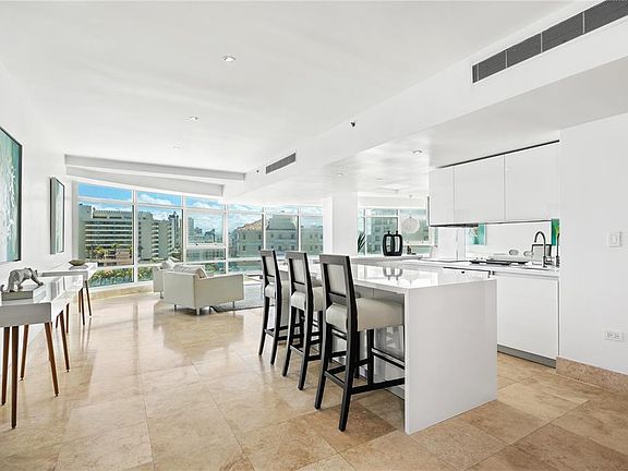 5th image of 1052 Ashford #9B