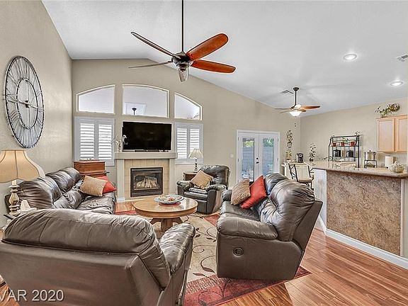 3rd image of 8011 Glistening Glen Ave