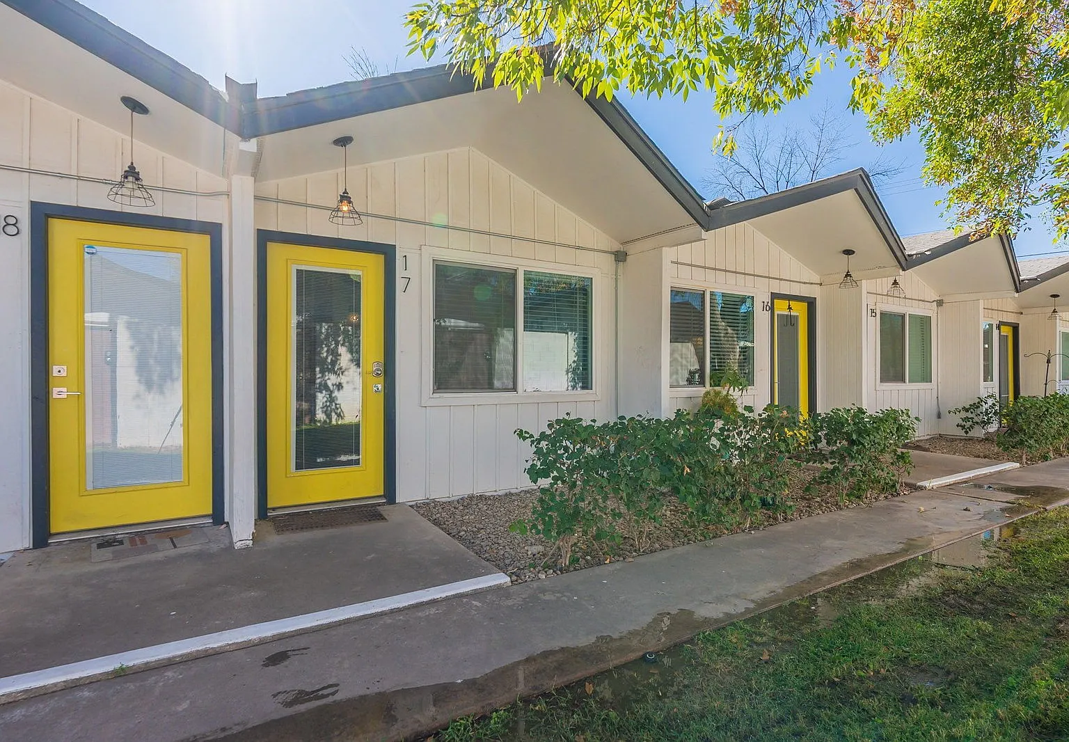 1 bed, 1.0 bath, 636 sqft, $1,795 — Photo 3