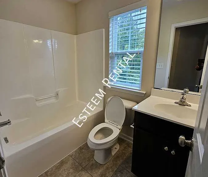 110 Fargale Ln — Photo 17