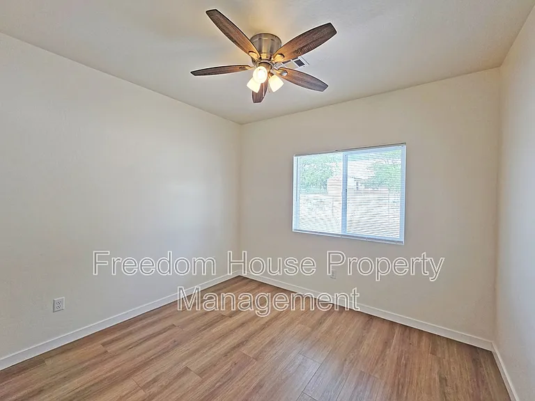 1701 Sycamore Ave #A — Photo 18
