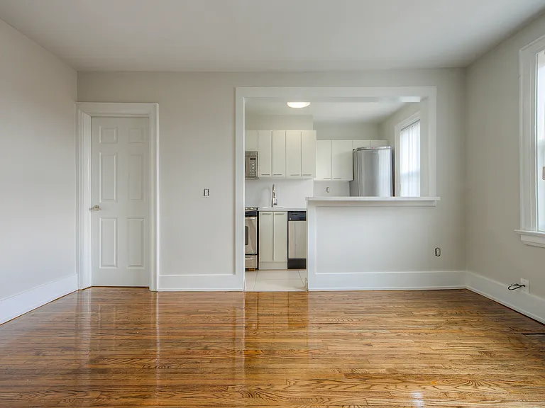778 Broadview Ave — Photo 18