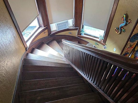 5th image of 2109 Washington Ave