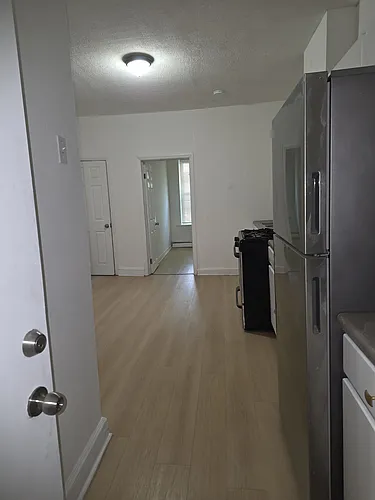 406 Woodlawn Ave #1 Photo 1