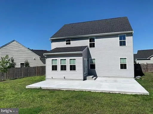 4 bed, 3.5 bath, 3468 sqft, $4,350 — Photo 2