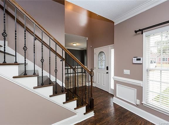 5th image of 2806 Windsor Chase Dr