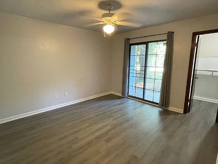 5722 Lumberjack Ln — Photo 10