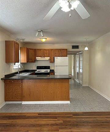 4th image of 4129 Palmyra St APT 1