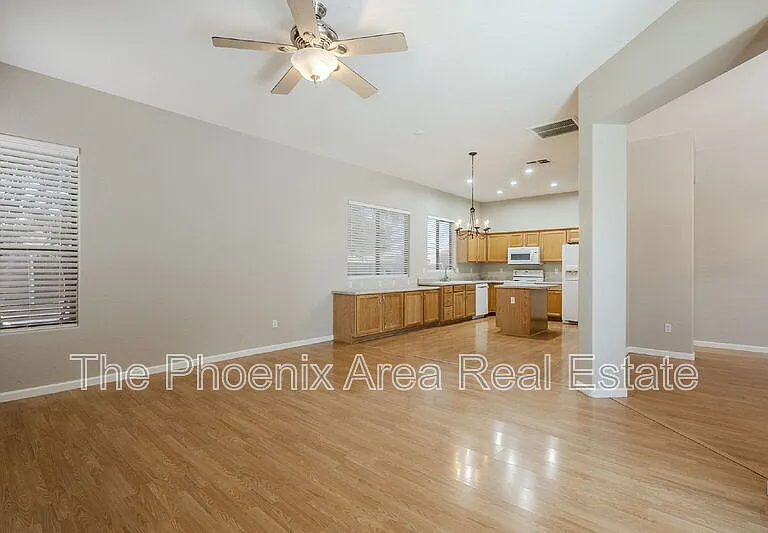 3355 E Los Altos Rd — Photo 14