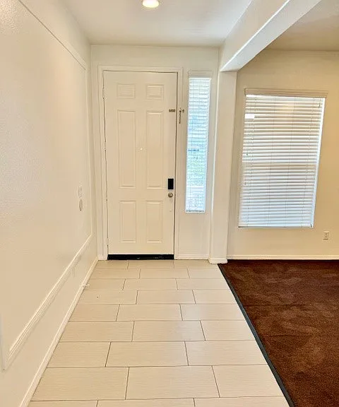 1562 Cheshire Dr — Photo 6