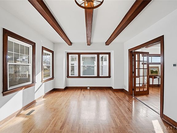 5th image of 25 Englewood Rd