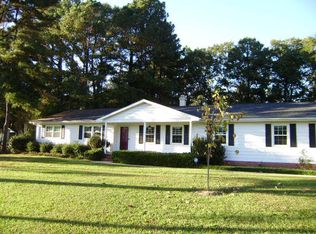 1056 Institute Rd, Kinston, NC 28504