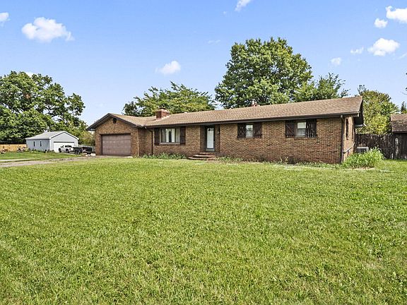 3rd image of 320 Diley Rd