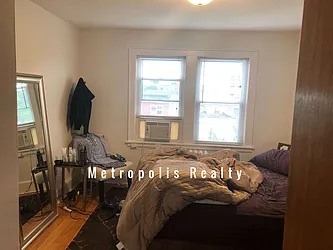 Rented by Metropolis International Realty Inc.