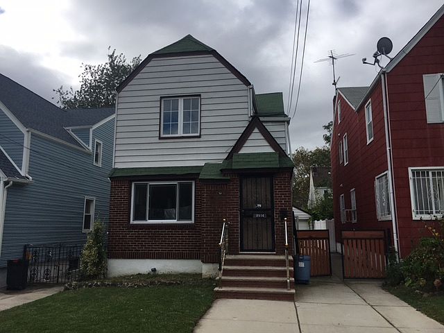 1st image of 8914 210th Pl