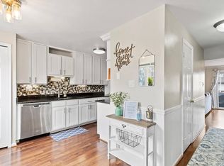 14404 Four Chimney Dr, Centreville, VA 20120