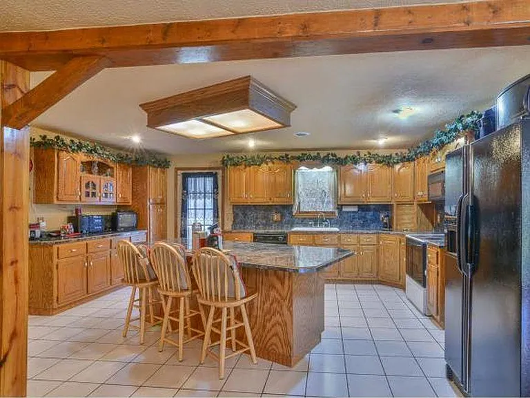 492 Olinger Dr — Photo 30
