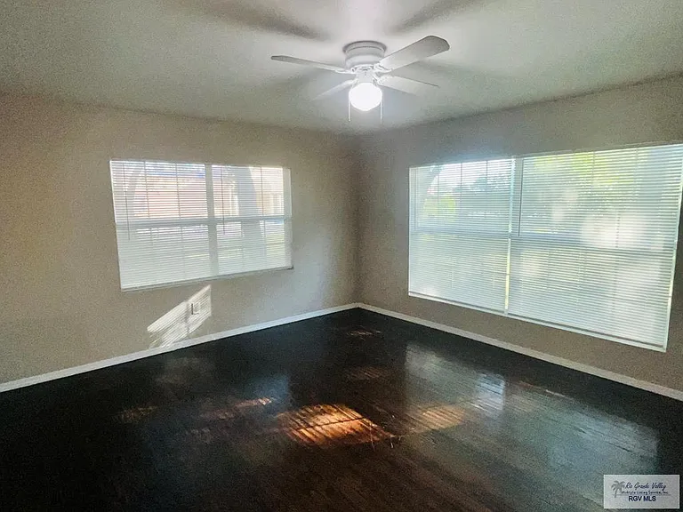 302 Madeley Ave — Photo 10