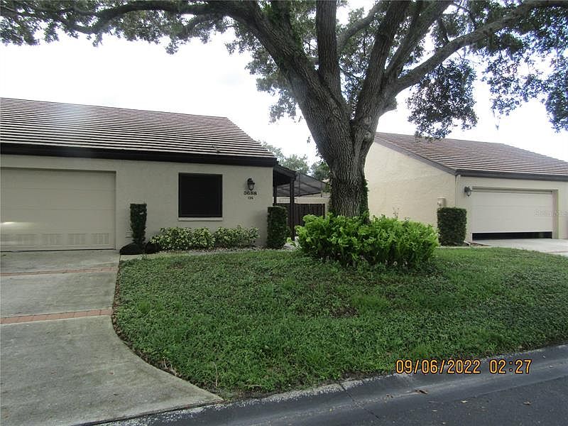 1st image of 3688 Glen Oaks Manor Dr