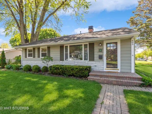 605 S Stewart Ave, Libertyville, IL 60048