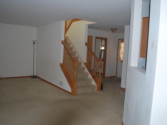 4th image of 706 Navajo St