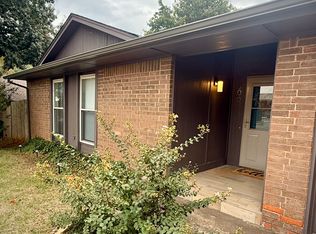800 Scott Dr, Edmond, OK 73013