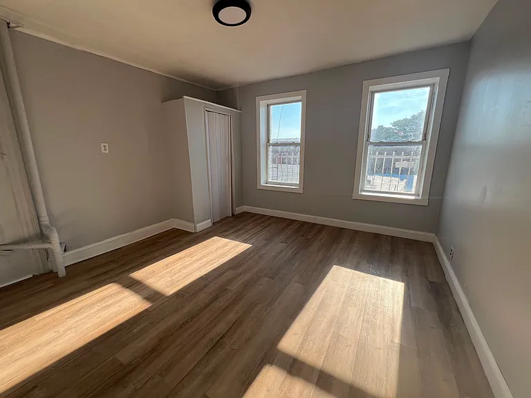314 Market St #9 — Photo 4